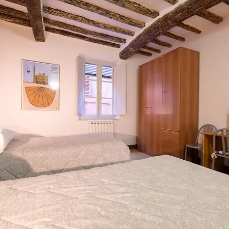 Attilio Pensión Siena